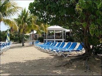 Chenay Bay 3*