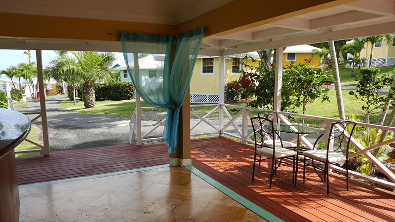 Resort Chenay Bay 3*