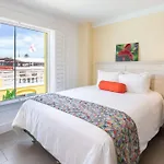 Caravelle Hotel