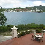 Hotel On The Cay