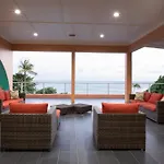 Grapetree Bay Hotel And Villas