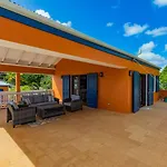 Welcome To Walk To The Beach Located Walking Distance To The Beach And Green Caye Marina