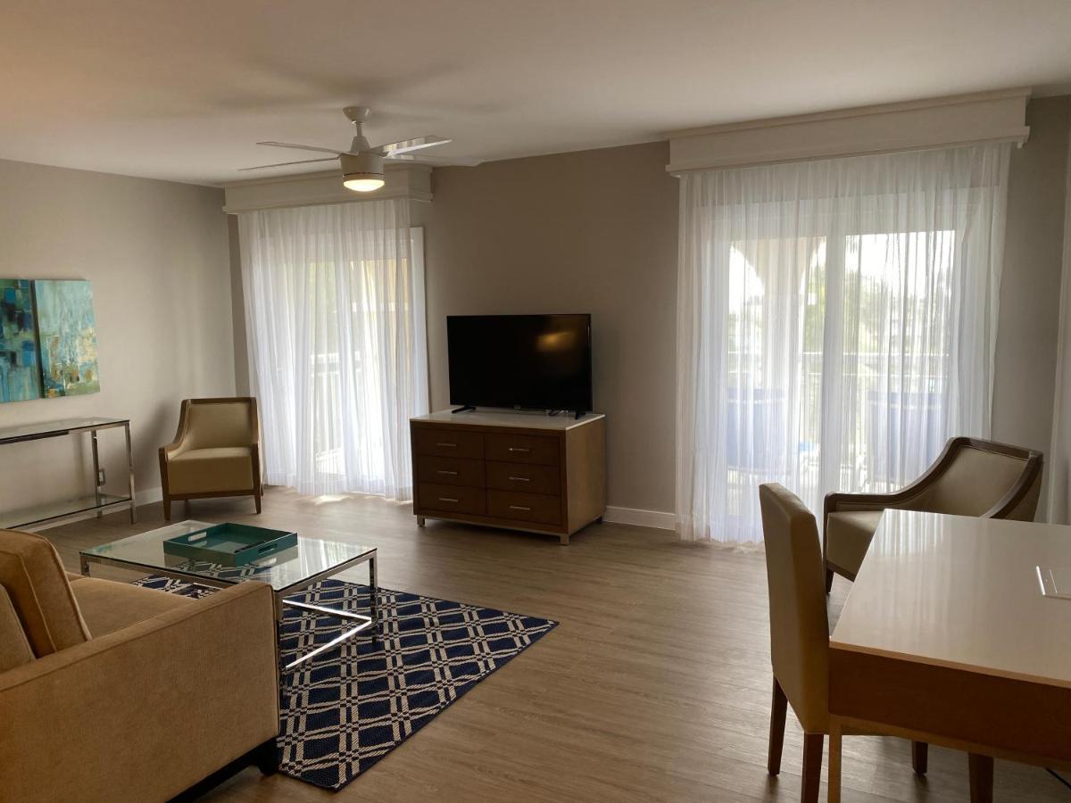 Carina Bay Boutique & Casino (adults Only) Resort Madame Carty