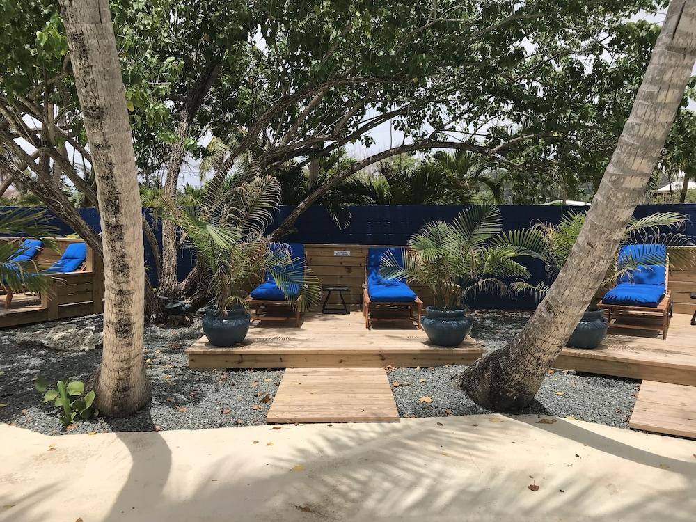 The Palms At Pelican Cove (adults Only) Hotel 3*
