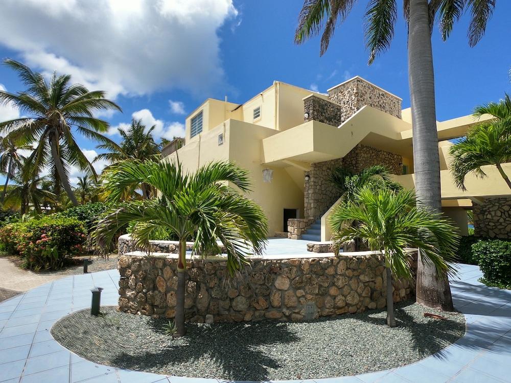 The Palms At Pelican Cove (adults Only)