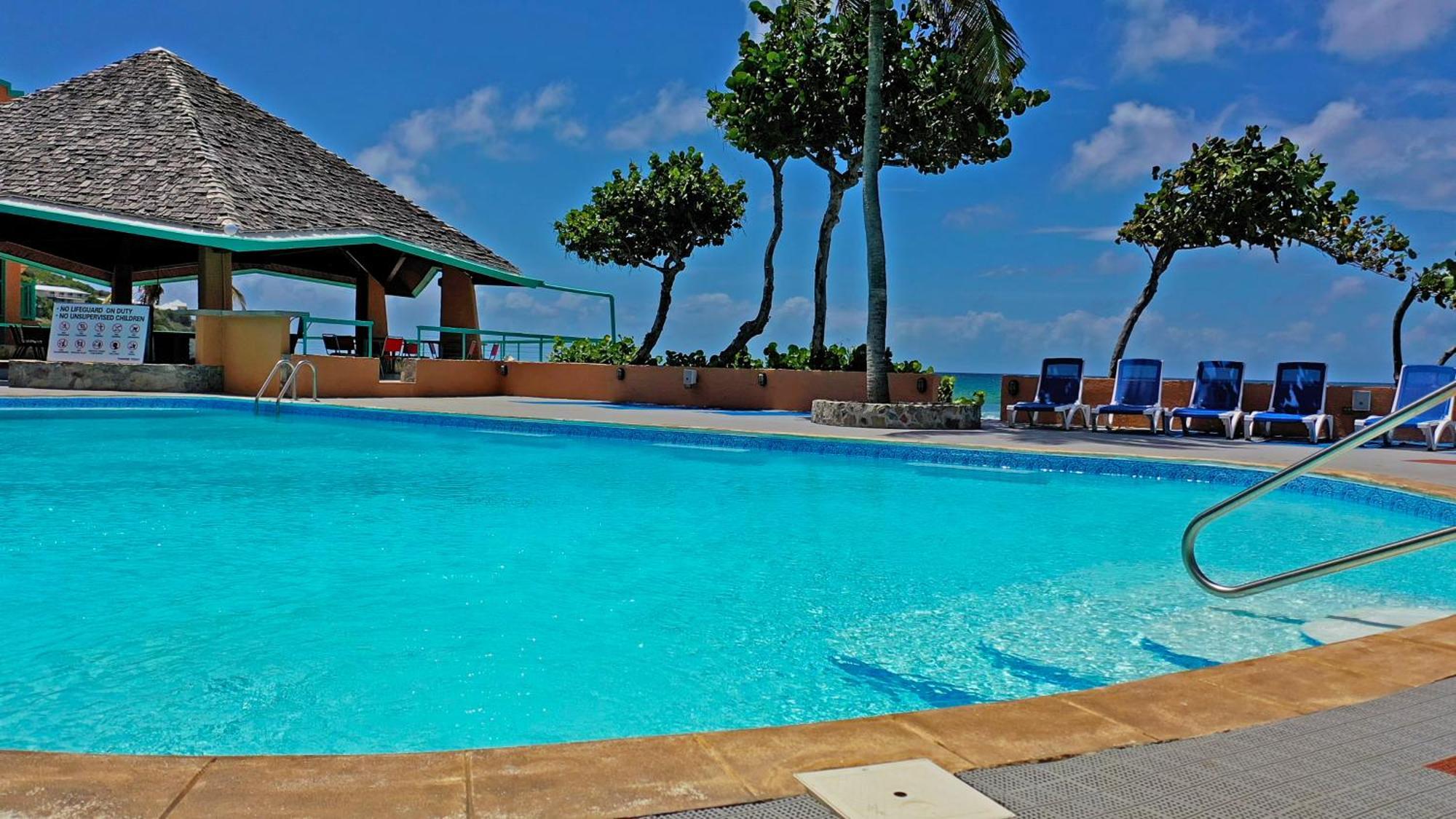 Grapetree Bay And Hotel *