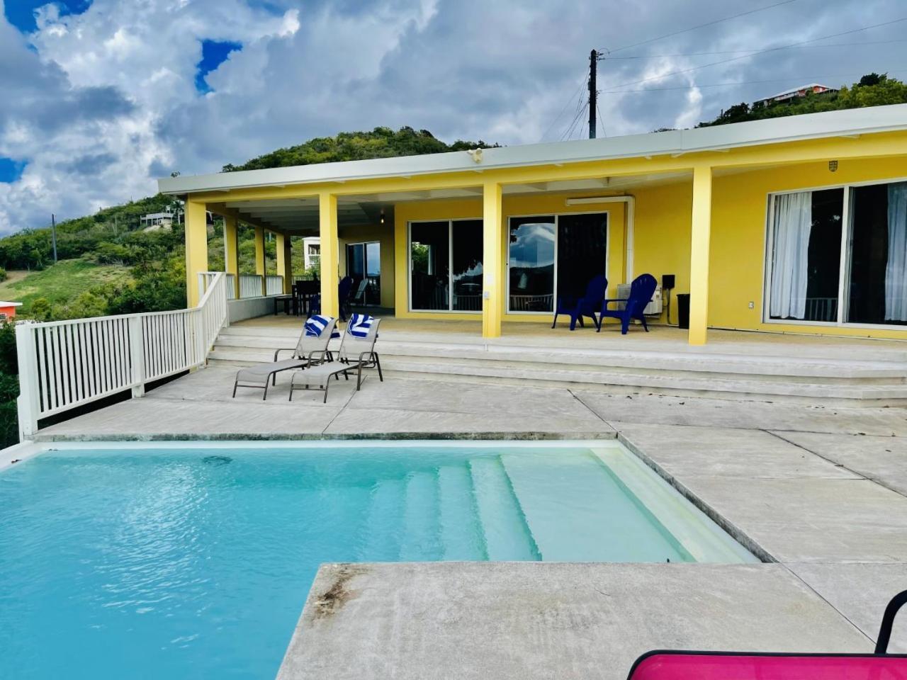 Bougainvilla Making Memories In Paradise Awaits *