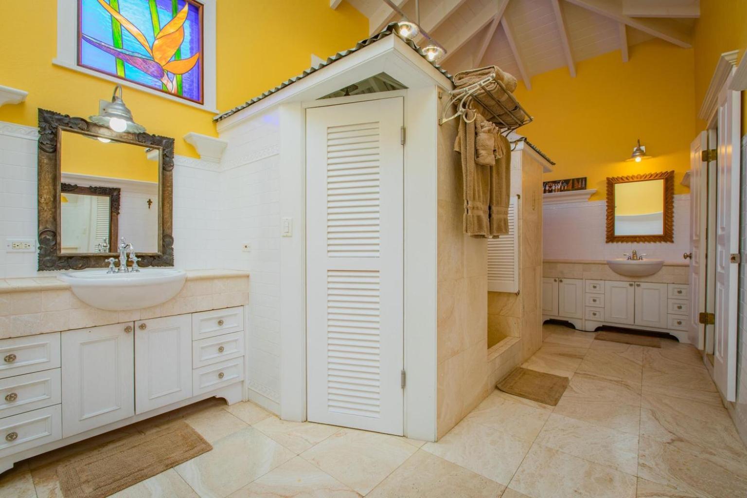 Villa Welcome To Walk To The Located Walking Distance To The And Caye Marina