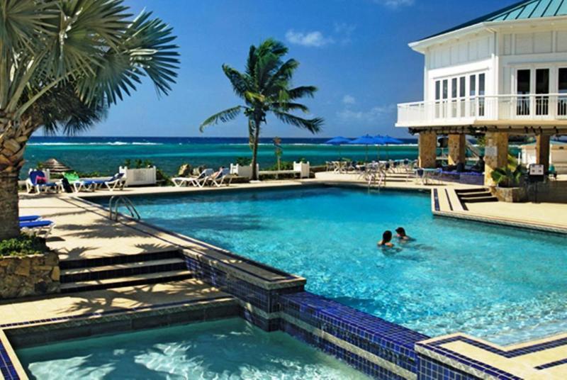 Hotel Carina Bay Boutique & Casino 3*