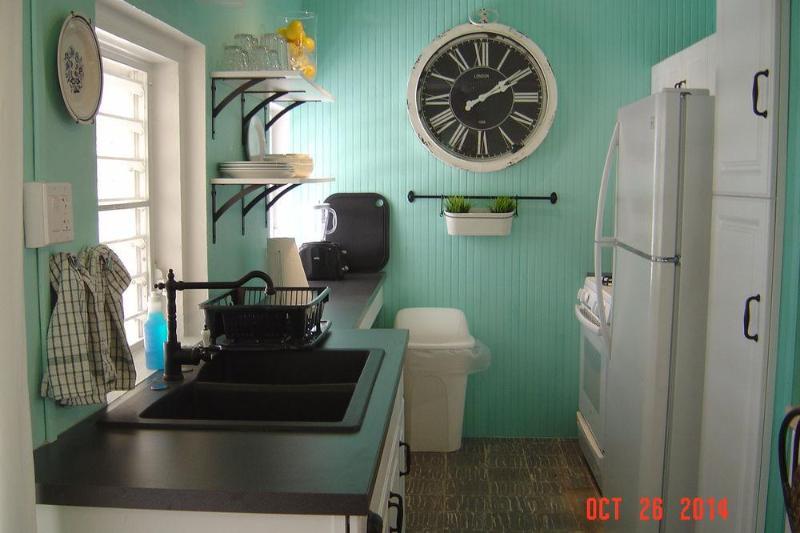 Hotel By The Sea 4*