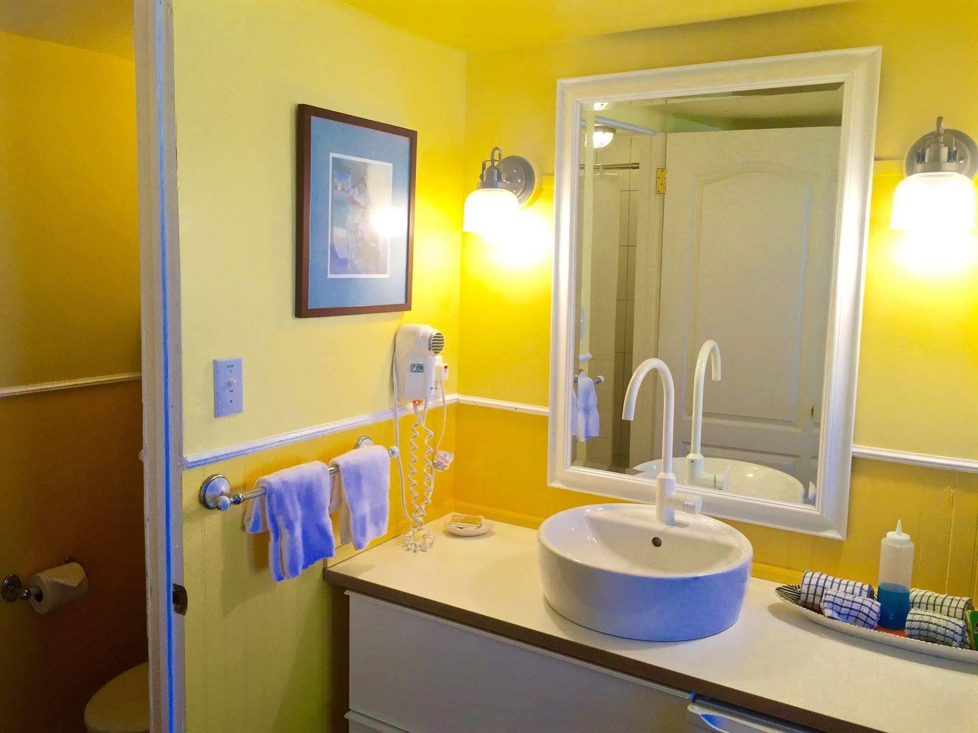 By The Sea 4* Frederiksted