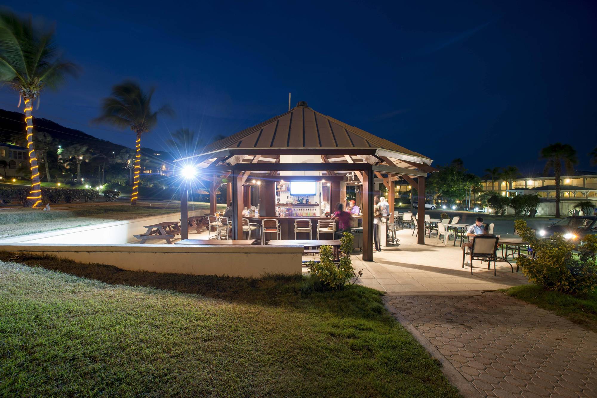 Hotel Carina Bay Boutique & Casino