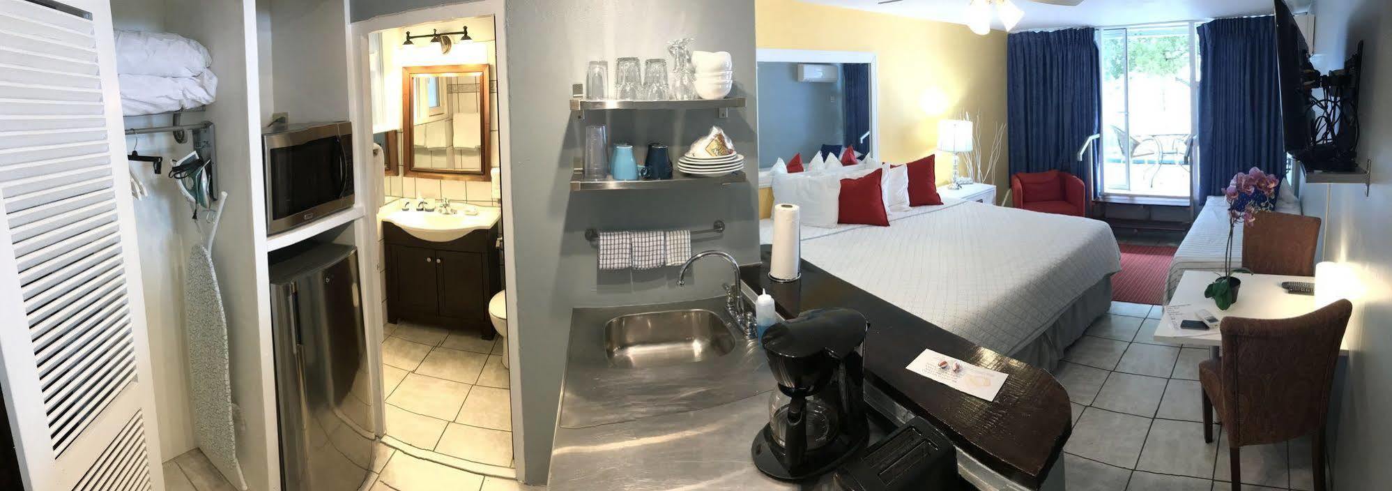 Hotel The