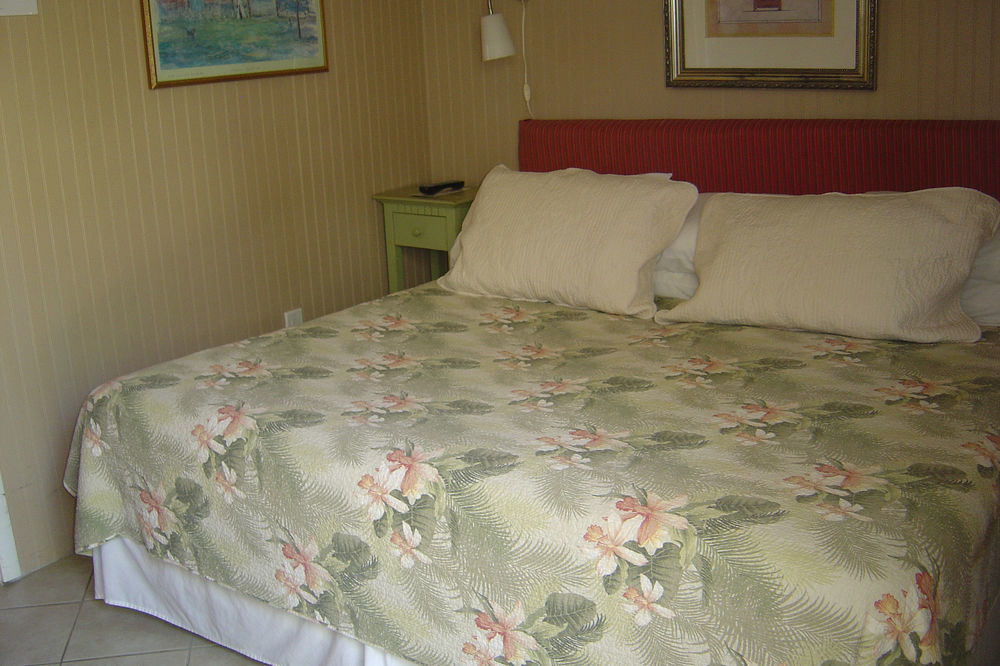 By The Sea Hotel