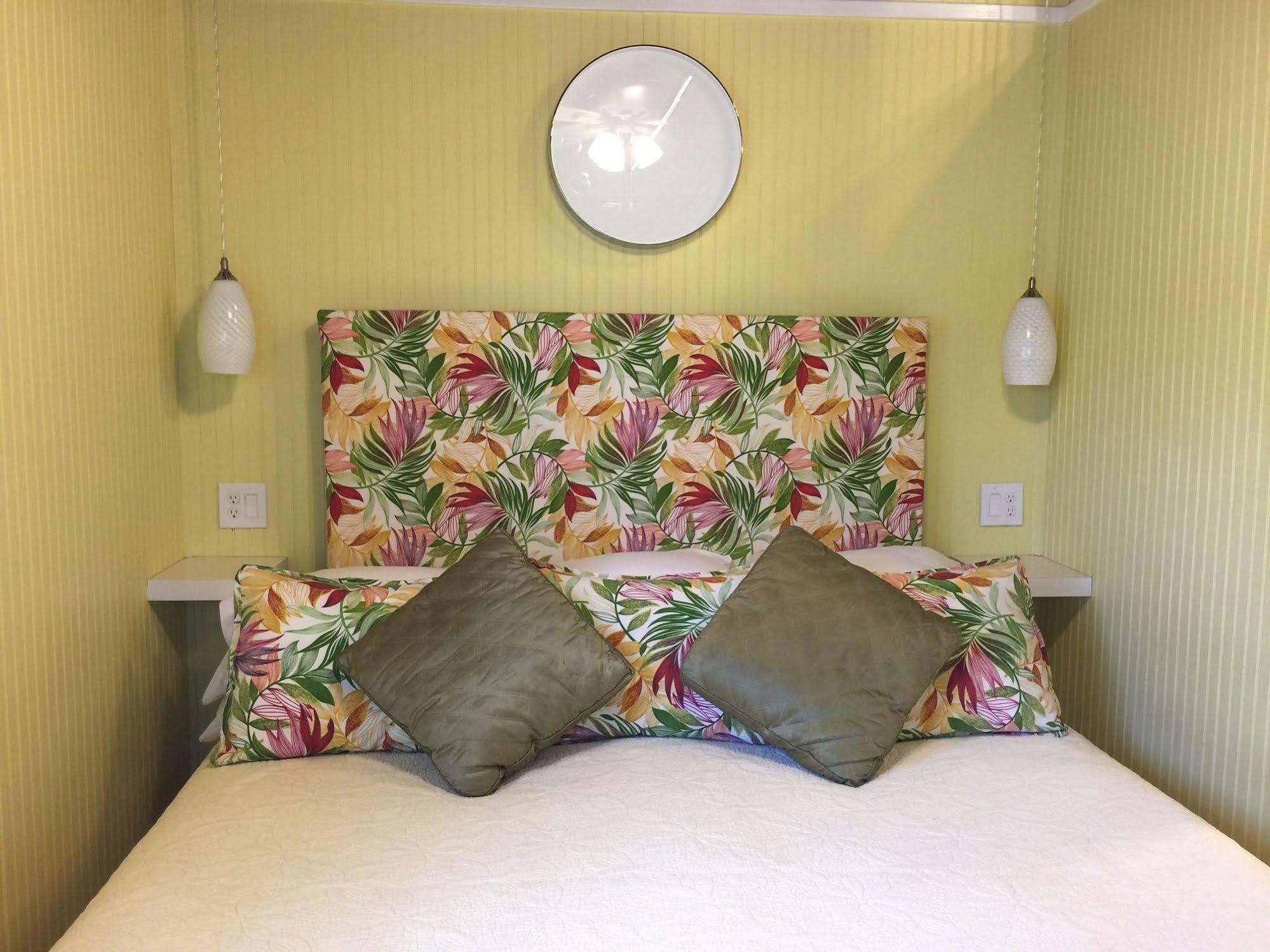 Hotel By The Sea